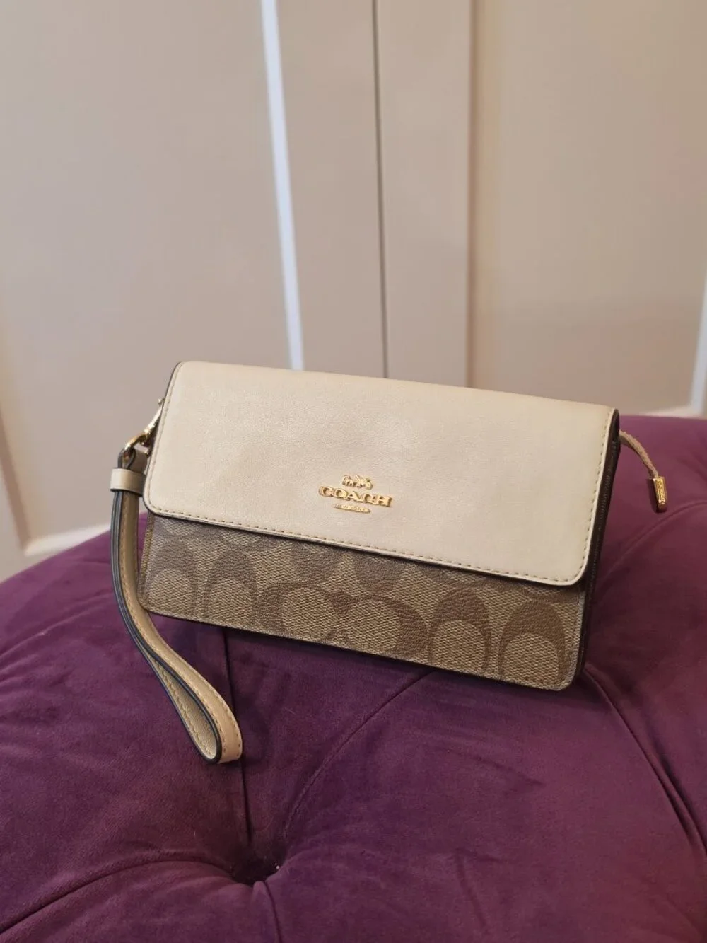 Gorgeous Coach Foldover Wristlet Clutch Wallet in Brown and White